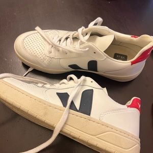 Veja V10 women’s 39 8.5